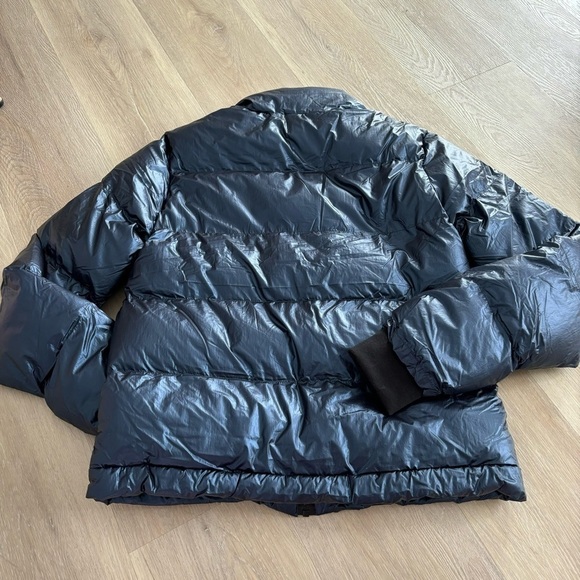 NWT Kuwalla Blue Shimmer Women's Puffer Jacket - Picture 6 of 10
